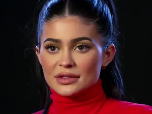 Kylie Jenner and her breast implants: what she actually said