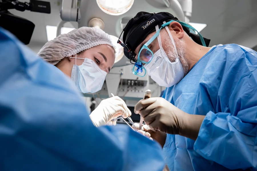 Clinic surgeons during rhinoplasty